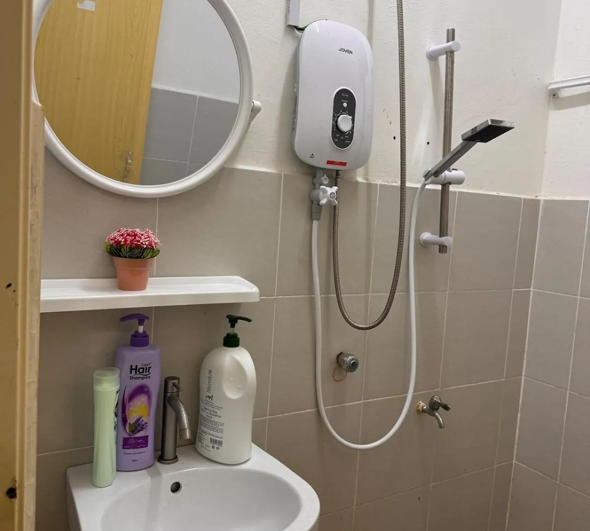 2Pax 1Car Only Malaysian Guest Only Bayan Lepas Apartment